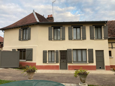 Pose de volets battants à Troyes