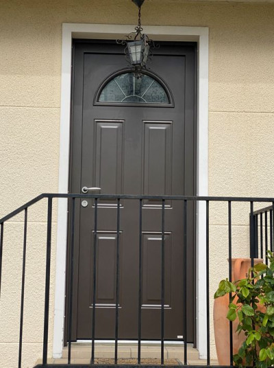Porte d'entrée en Aluminium à Gargenville (78)