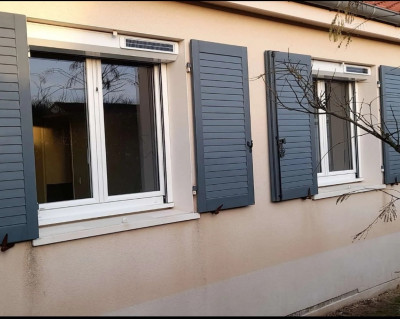 Pose de volets roulants solaires à Pacy-sur-Eure (27)