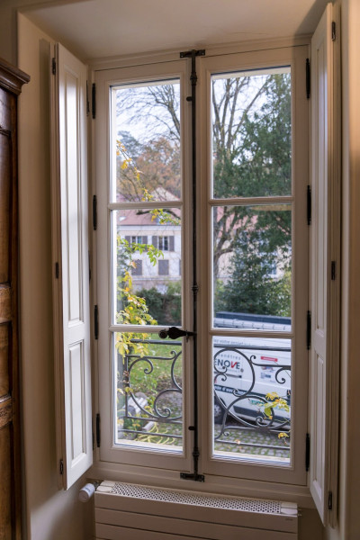 Fenêtre bois Bâtiment de France Tours