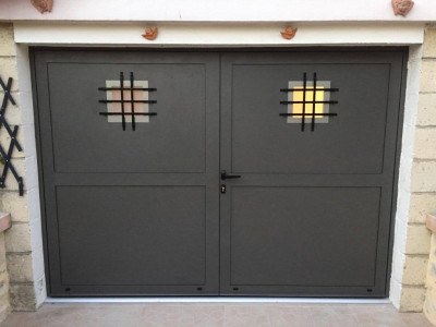 Pose & Installation d'une porte de garage aluminium à Senlis