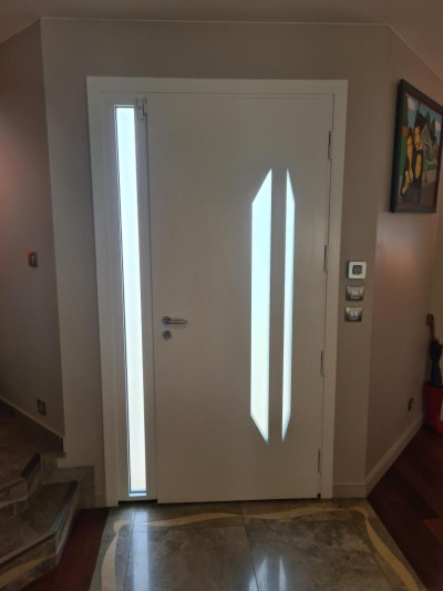 Rénovation porte d'entrée près d'Orgeval (78)