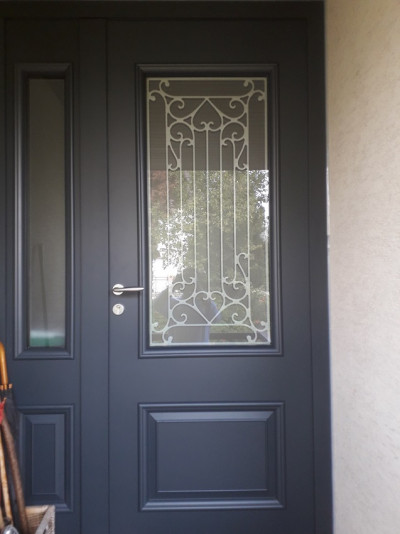 Pose d'une porte d'entrée à Antony (92)