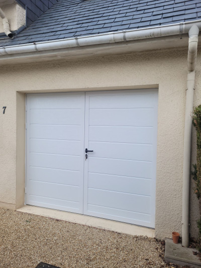 Porte de garage battante