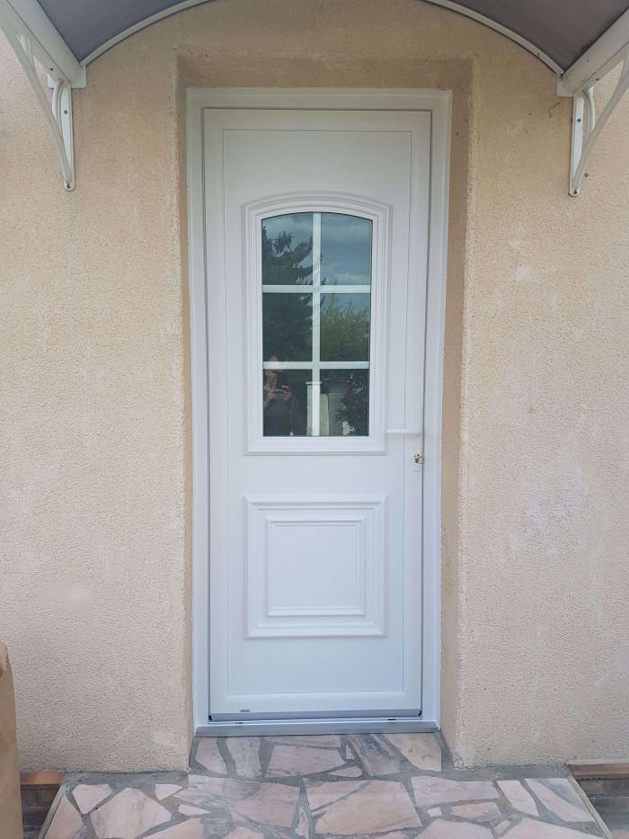 Installation de Porte PVC