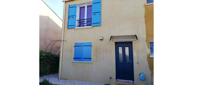 Pose d'une Porte d'Entrée à Martigues (13)