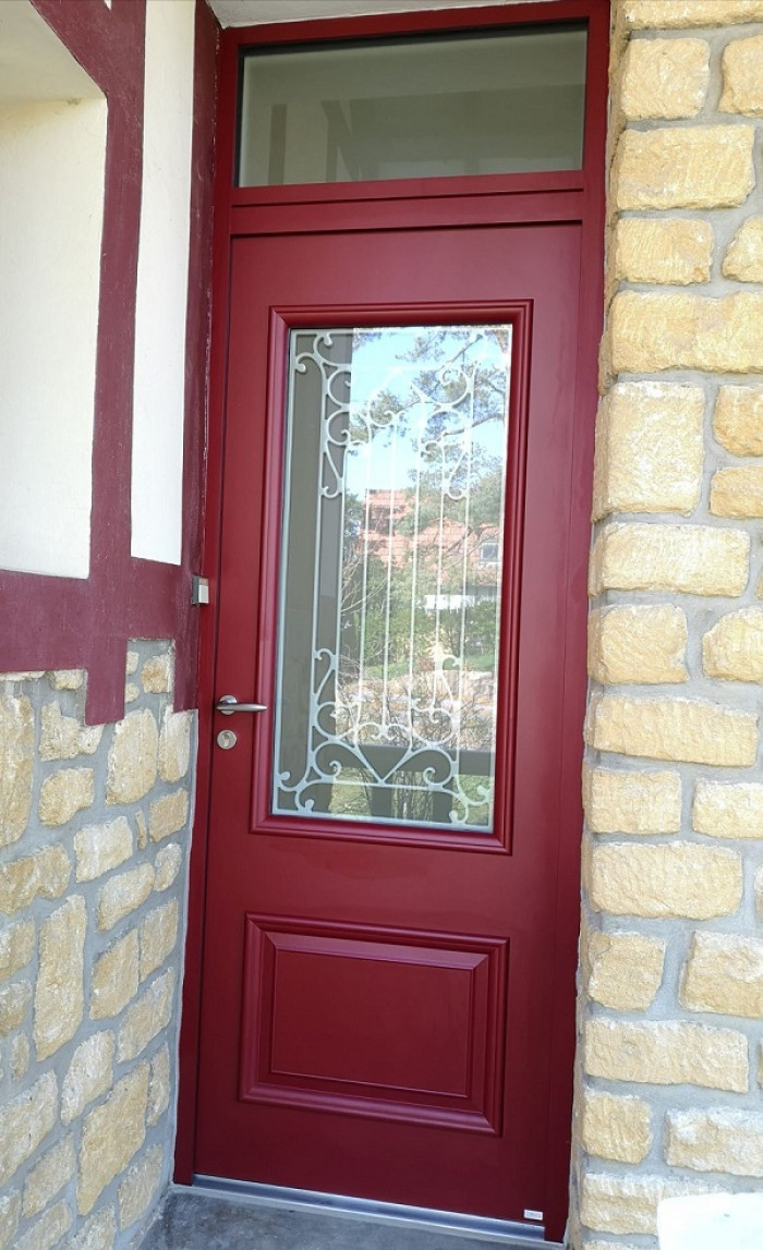 Nouvelle pose de Porte d'Entrée à Lorenove Caen