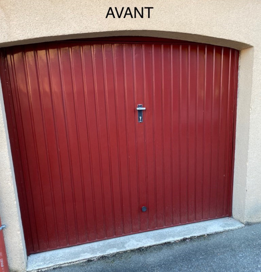 Remplacement d’une porte de garage à Coignières