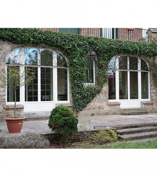 Maison ancienne : quelles fenêtres choisir pour préserver son caractère ?