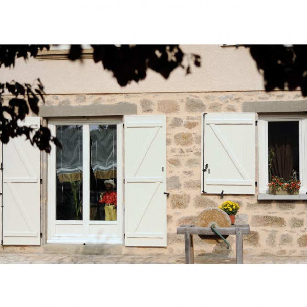 Confort et performance pour votre fenêtre à Plaisir