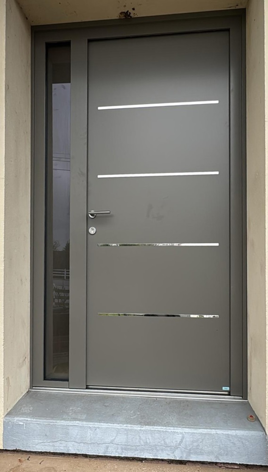 Changer sa porte d’entrée à Saint-Maur : un levier essentiel pour renforcer la sécurité de son habitat