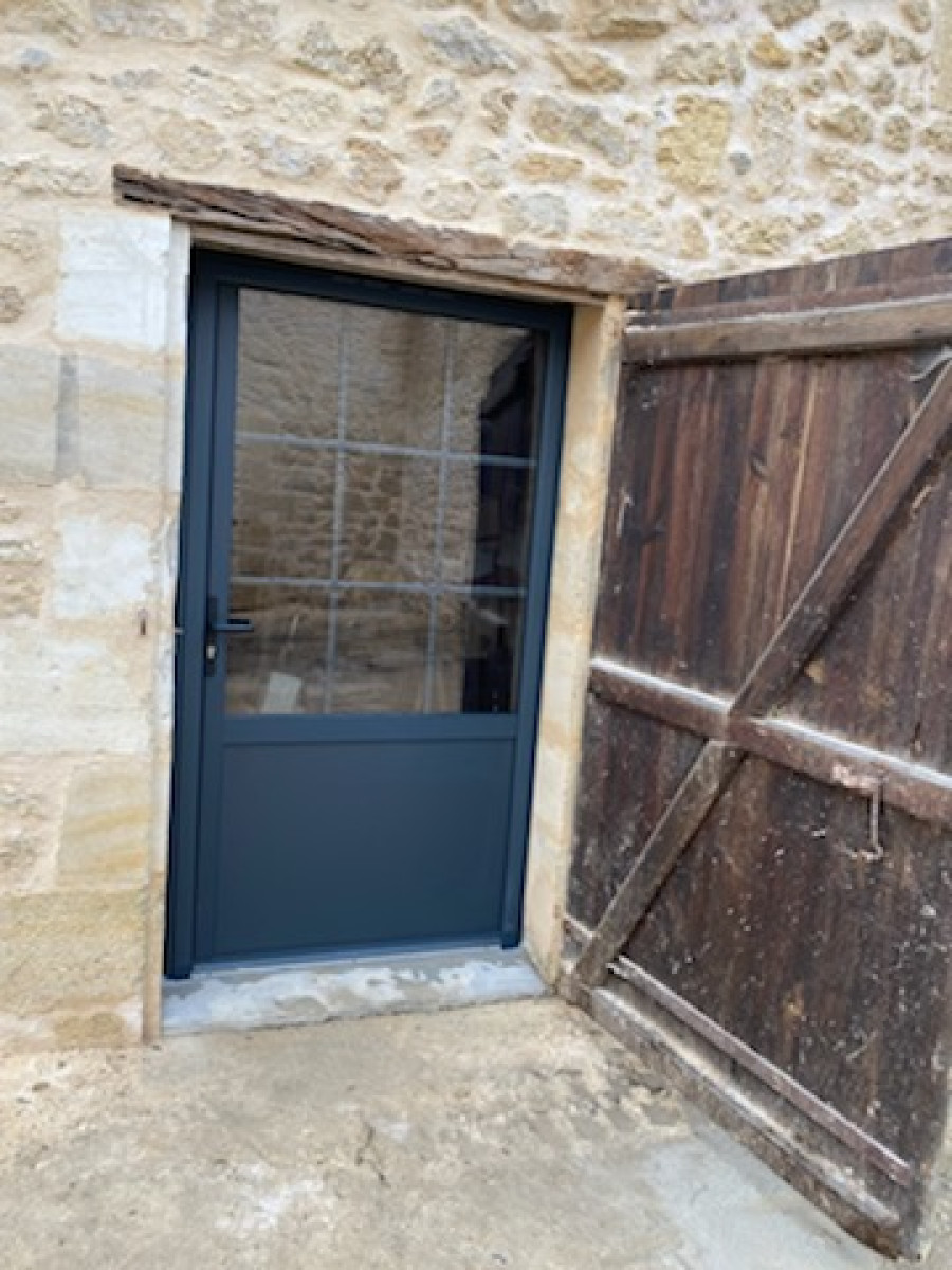 Pose de fenêtres, porte-fenêtres à Eysines (33)