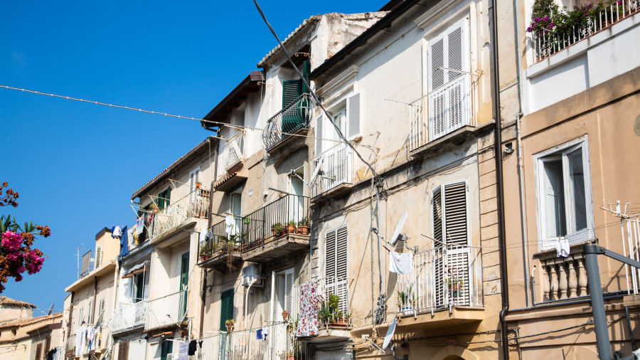 Fenêtres à Grasse : Et si elles laissaient entrer plus de chaleur que vous ne le pensez ?