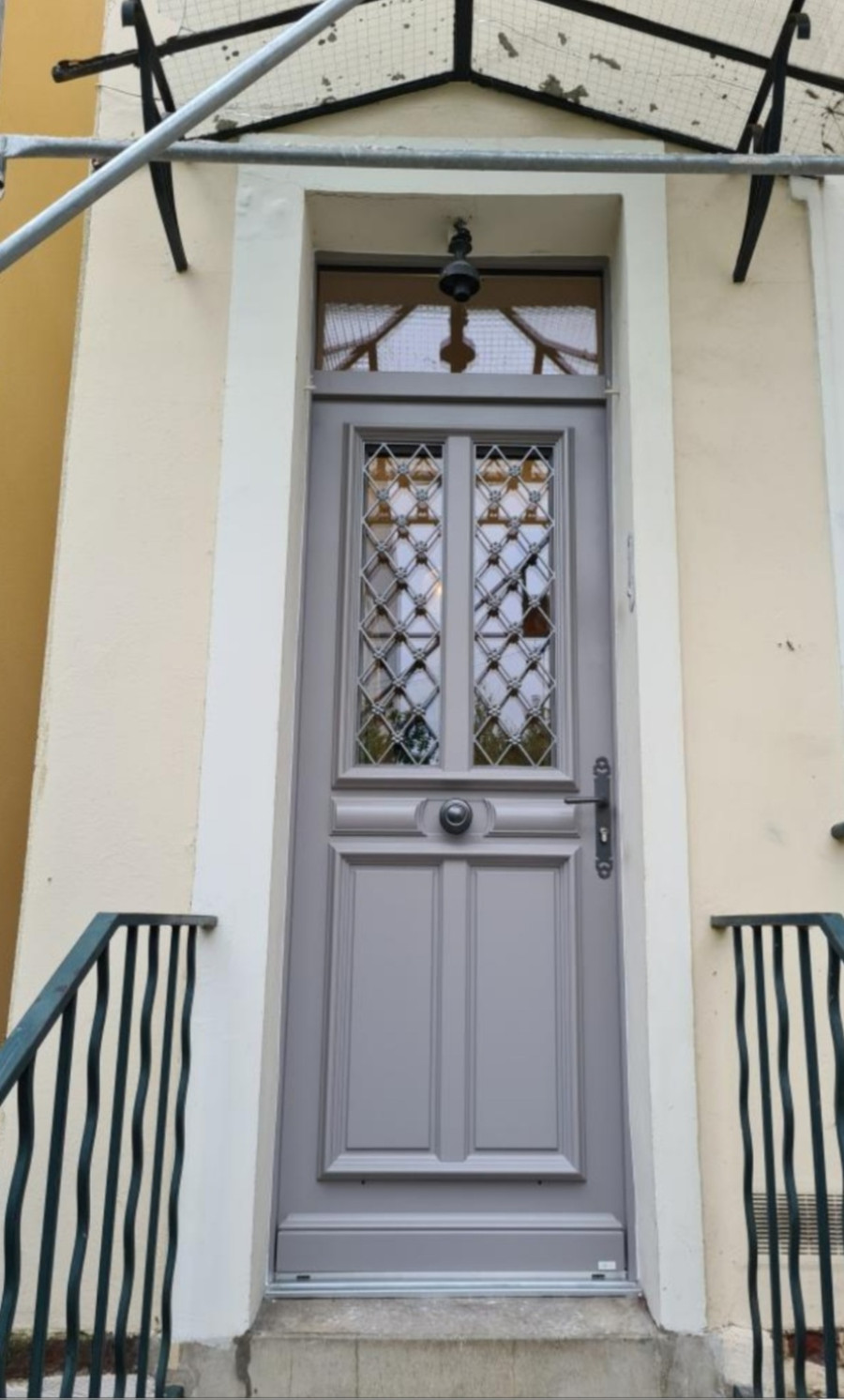 Porte d'entrée en bois Saint Germain en Laye