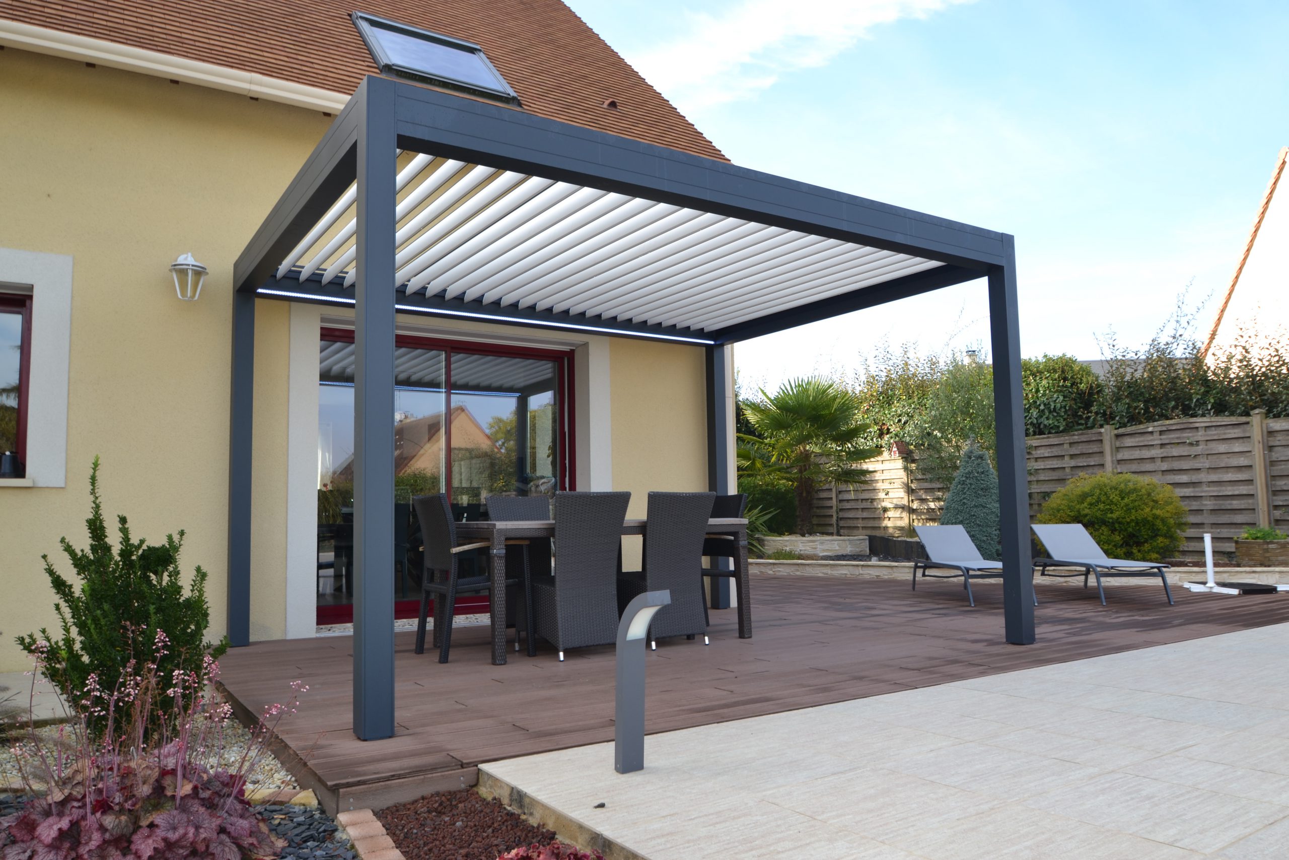 pergola bioclimatique motorisée