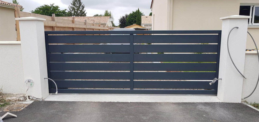 portail aluminium gris